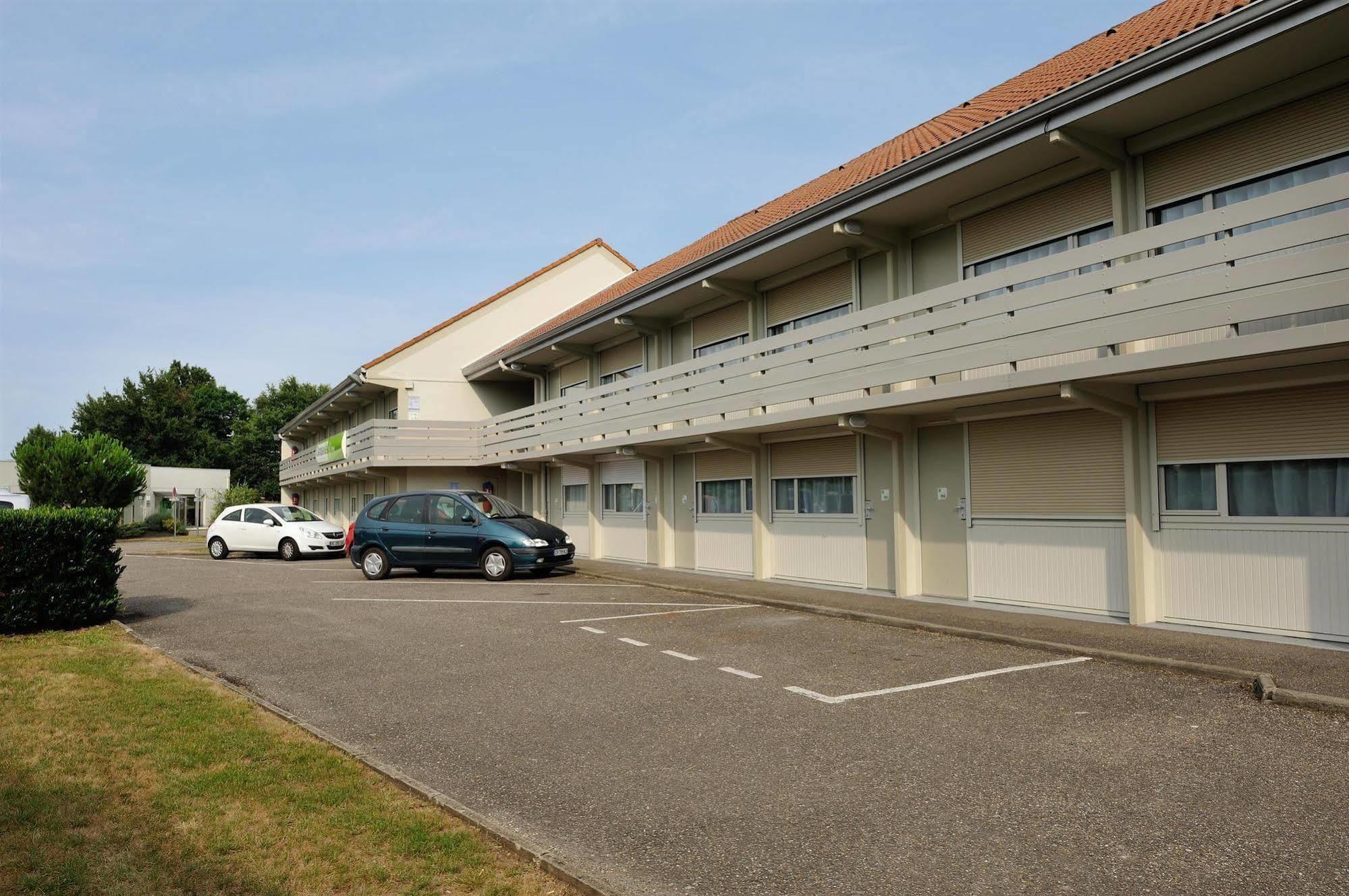 Campanile Bordeaux Sud Hopital Haut Leveque Pessac Exterior foto